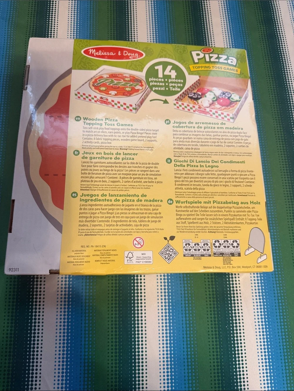 Melissa & Doug Pizza Topping Toss Game - Green and Red